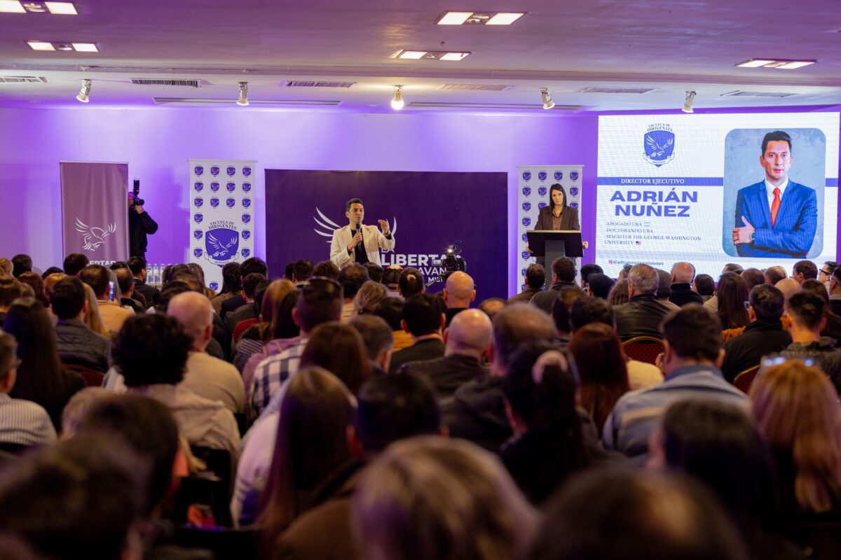 La Libertad Avanza lanzó en Posadas su Escuela de Dirigentes con la mirada puesta en 2027 1 2 - libertad avanza 3 - 1