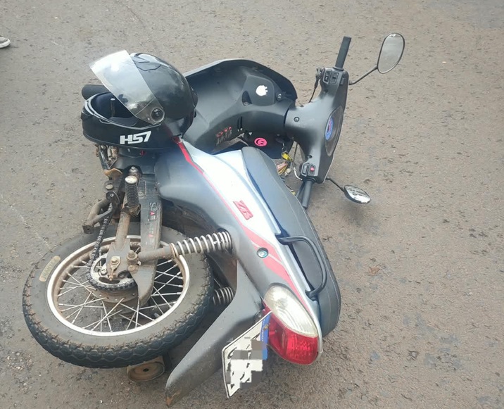 Choque entre moto y camioneta terminó con dos mujeres lesionadas en Posadas