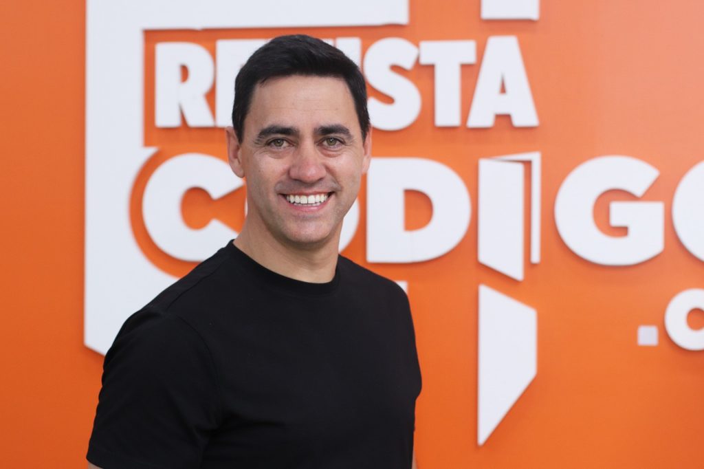 Carlos Okulovich y Fernando Toledo pasaron por el streaming de Códigos 12 24 - okulovich 1 - 23