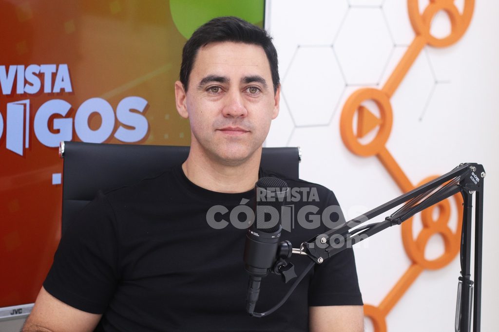 Carlos Okulovich y Fernando Toledo pasaron por el streaming de Códigos 6 12 - okulovich 4 - 11