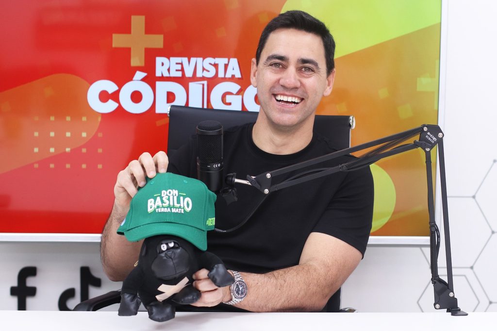 Carlos Okulovich y Fernando Toledo pasaron por el streaming de Códigos 10 20 - okulovich 6 - 19