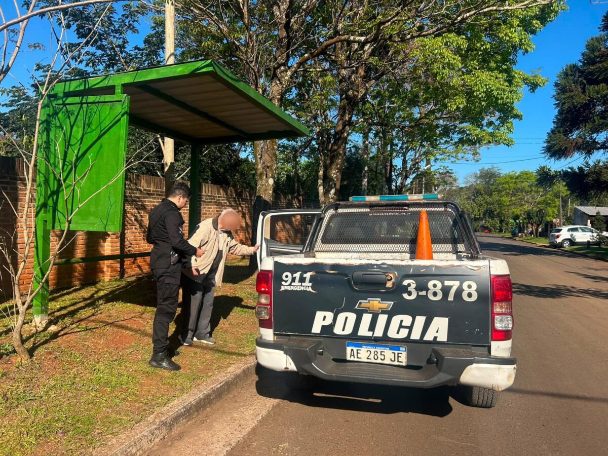 La Policía encontró a un hombre de 78 años desorientado en Posadas y lo reunió con su familia