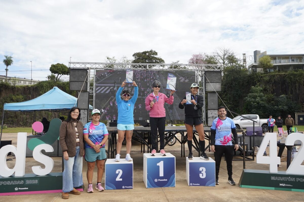 Más de 1.200 corredores participaron de la quinta edición de la Maratón Posadas 6 12 - posadas 6 - 11