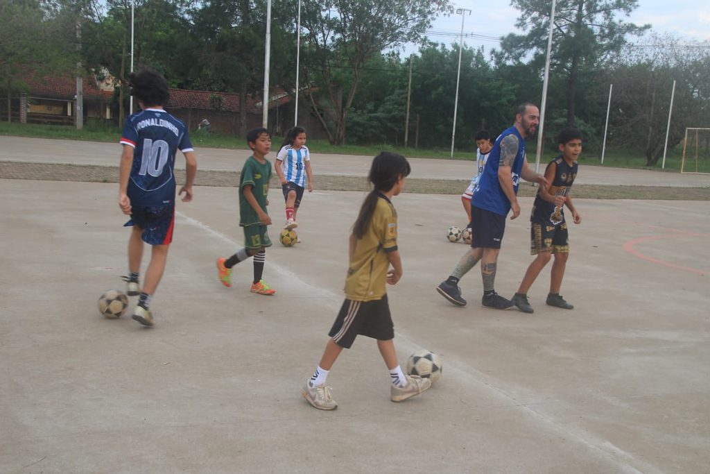 Posadas celebró el Mes de las Infancias a pura música y deporte 5 10 - posadas infancias 3 - 9