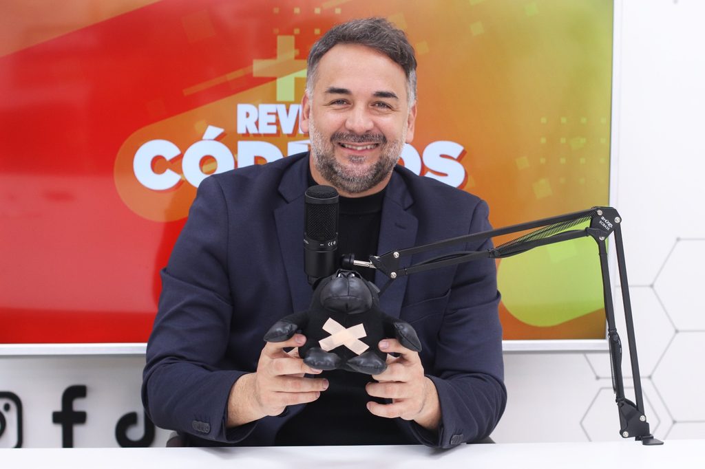 Carlos Okulovich y Fernando Toledo pasaron por el streaming de Códigos 13 26 - toledo fernando 5 - 25