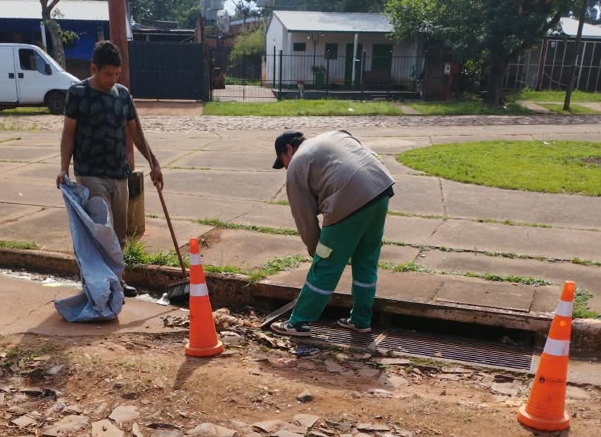 Intensifican trabajos de limpieza en Posadas ante el pronóstico de fuertes tormentas para este fin de semana