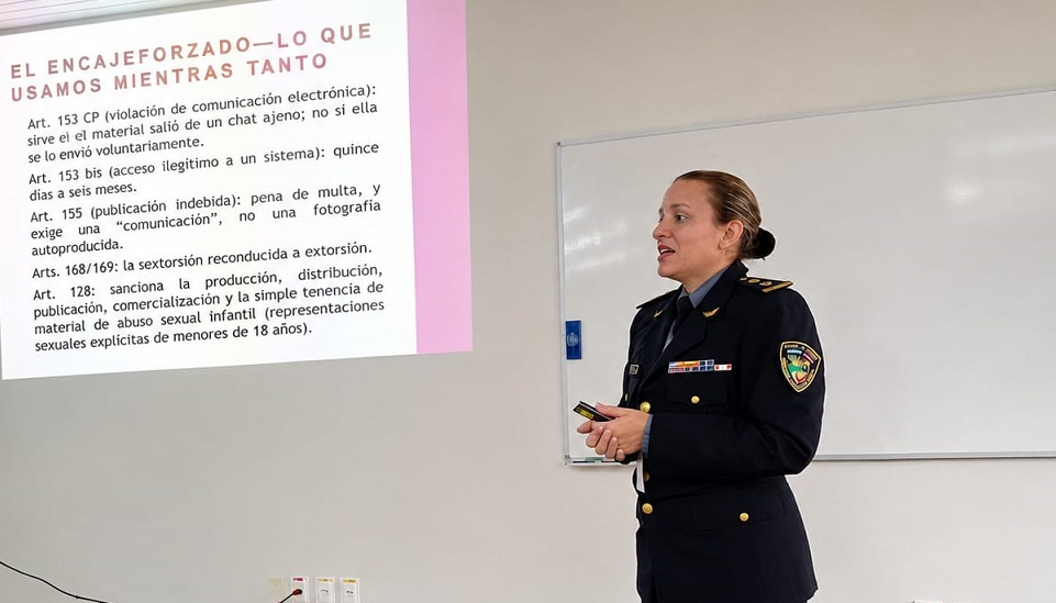Violencia digital contra las mujeres: consejos para reconocerla, prevenir riesgos y actuar ante un caso