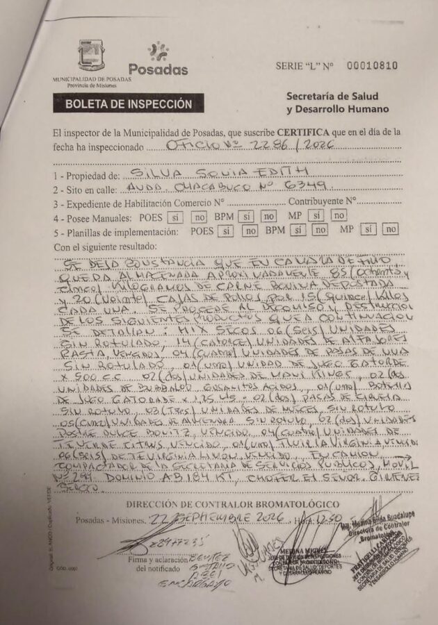 Clausura de un minimercado en Posadas: la Municipalidad denunció irregularidades sanitarias y una agresión 12 24 - Clausura de un minimercado en Posadas la Municipalidad denuncio irregularidades sanitarias y una agresion 2 - 23