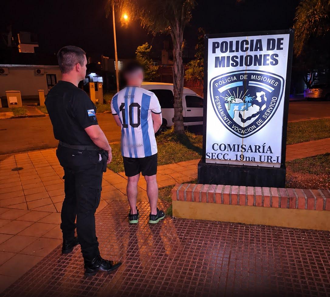 Detuvieron al tesorero de la EPET 34 de Posadas acusado de quedarse con casi $6 millones de la Estudiantina 1 2 - Detuvieron al tesorero de la Estudiantina de una escuela tecnica de Posadas por el presunto desvio de casi 6 millones - 1