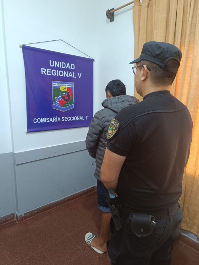 Investigaban el robo de una moto y allanaron una vivienda donde secuestraron otros dos rodados en Iguazú 4 8 - Investigaban el robo de una motocicleta y allanaron una vivienda donde secuestraron otros dos rodados en Iguazu 3 - 7