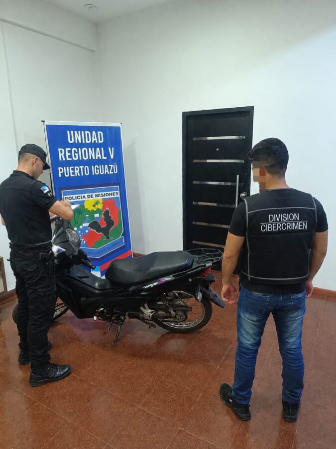 Operativos policiales en cuatro localidades dejaron 15 detenidos y una motocicleta recuperada 6 12 - Operativos policiales en cuatro localidades dejaron 15 detenidos y una motocicleta recuperada 3 - 11