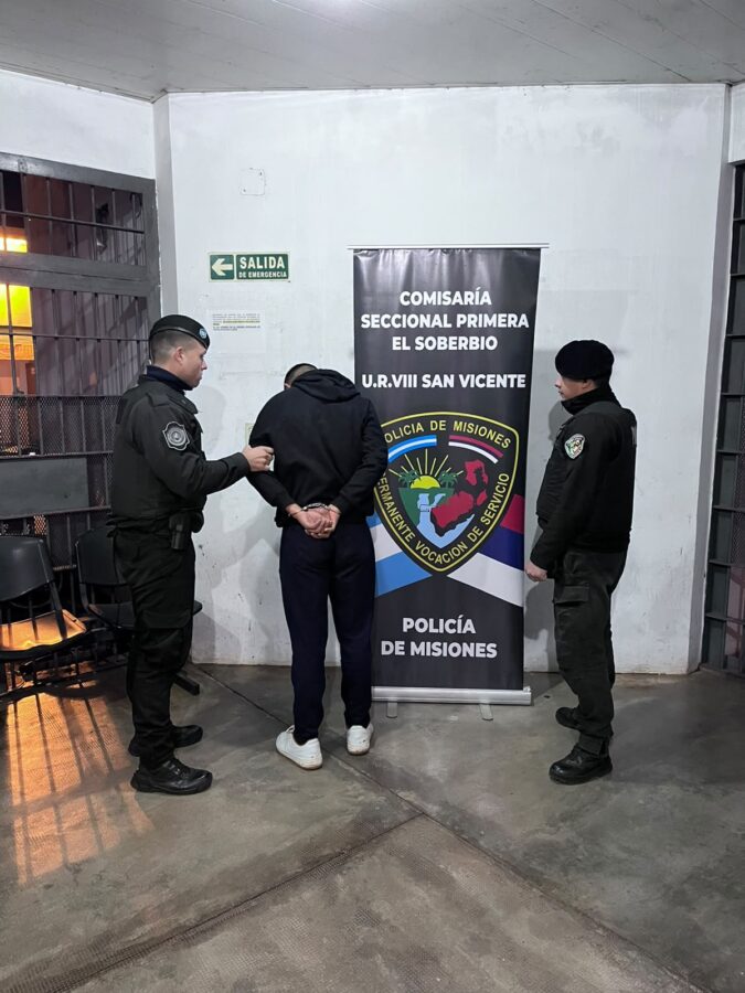 Operativos policiales en cuatro localidades dejaron 15 detenidos y una motocicleta recuperada 4 8 - Operativos policiales en cuatro localidades dejaron 15 detenidos y una motocicleta recuperada 6 - 7