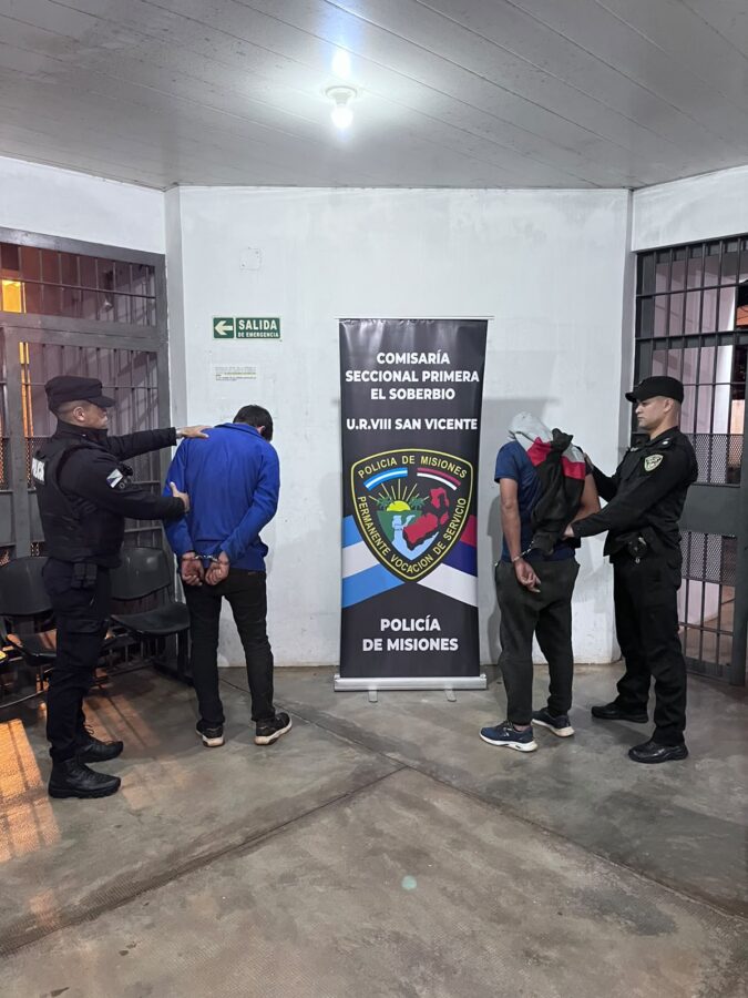 Operativos policiales en cuatro localidades dejaron 15 detenidos y una motocicleta recuperada 3 6 - Operativos policiales en cuatro localidades dejaron 15 detenidos y una motocicleta recuperada 7 - 5