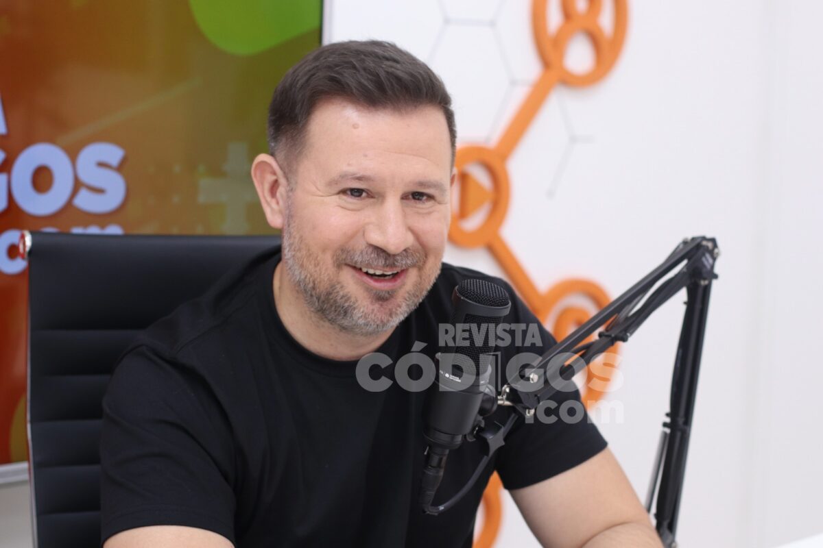 Roberto Padilla y Ramiro Aranda pasaron por el streaming de Códigos 14 28 - Roberto Padilla y Ramiro Aranda pasaron por el streaming de Codigos 9 - 27