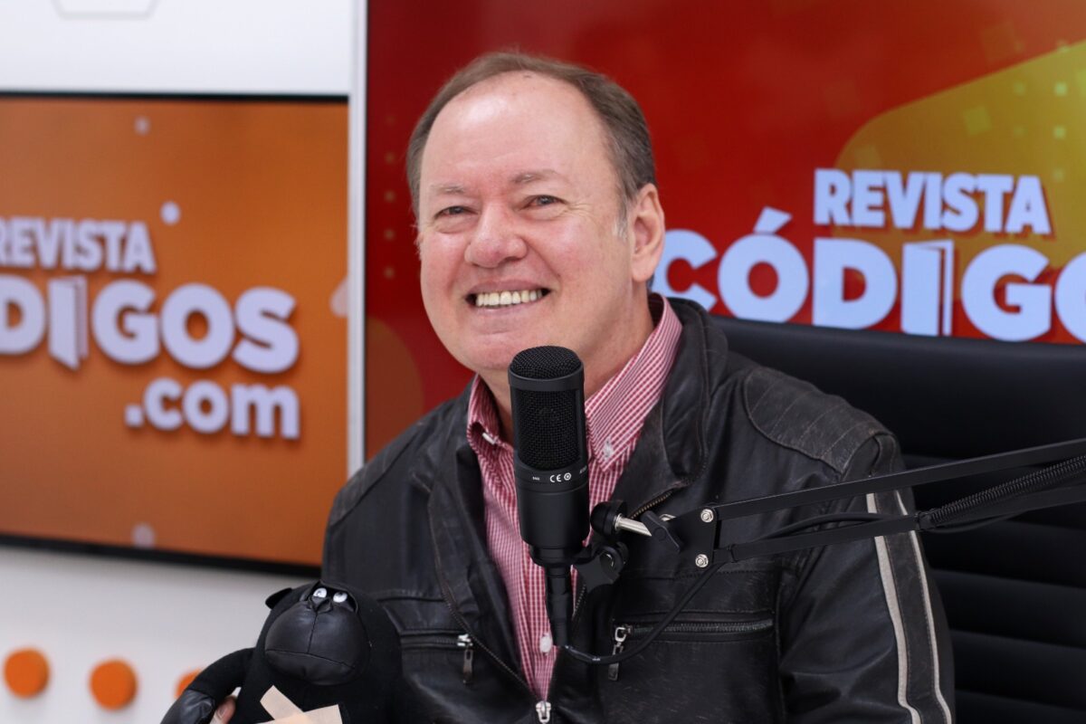 Rolando Roa y Héctor Rojas Decut pasaron por el streaming de Códigos 6 12 - Rolando Roa y Hector Rojas Decut pasaron por el streaming de Codigos 11 - 11