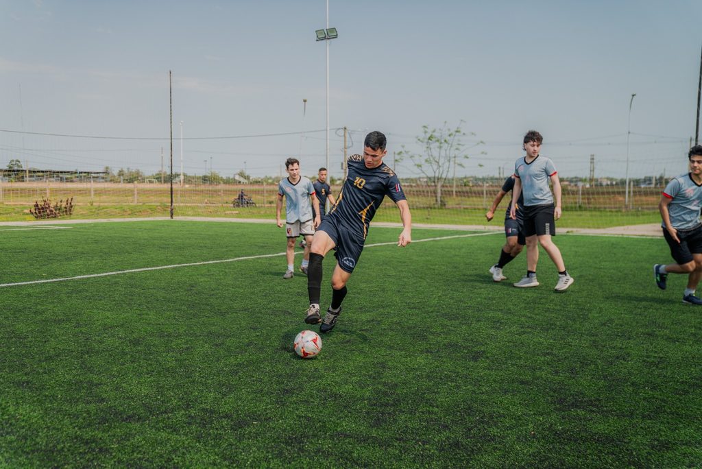 Costa Sur vive una jornada de deportes, música y actividades recreativas por el Día del Estudiante 5 10 - costa sur 8 - 9