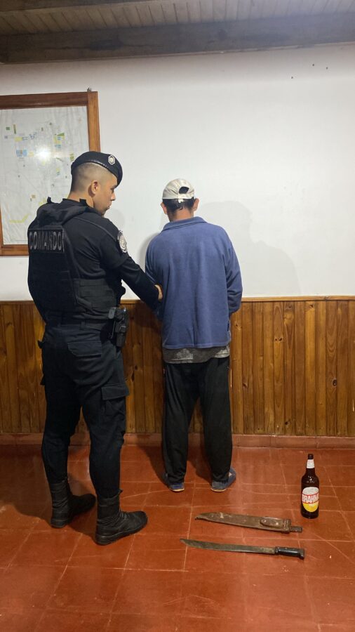 Detuvieron a seis hombres en operativos realizados en Posadas, Jardín América y Dos de Mayo 1 2 - detenidos 1 1 - 1