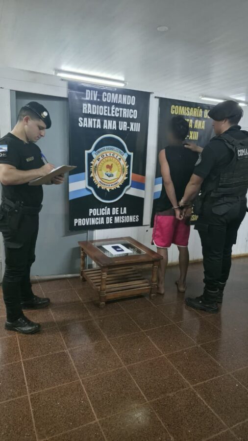 Un cheque de $3,5 millones y otros elementos recuperados tras cuatro detenciones en Misiones 1 2 - detenidos 1 2 - 1