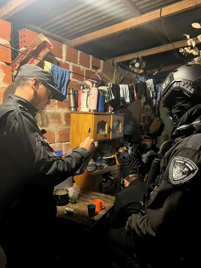 Masiva intervención policial en tres chacras de Posadas terminó con once detenidos y múltiples secuestros 3 6 - intervenciones 3 - 5