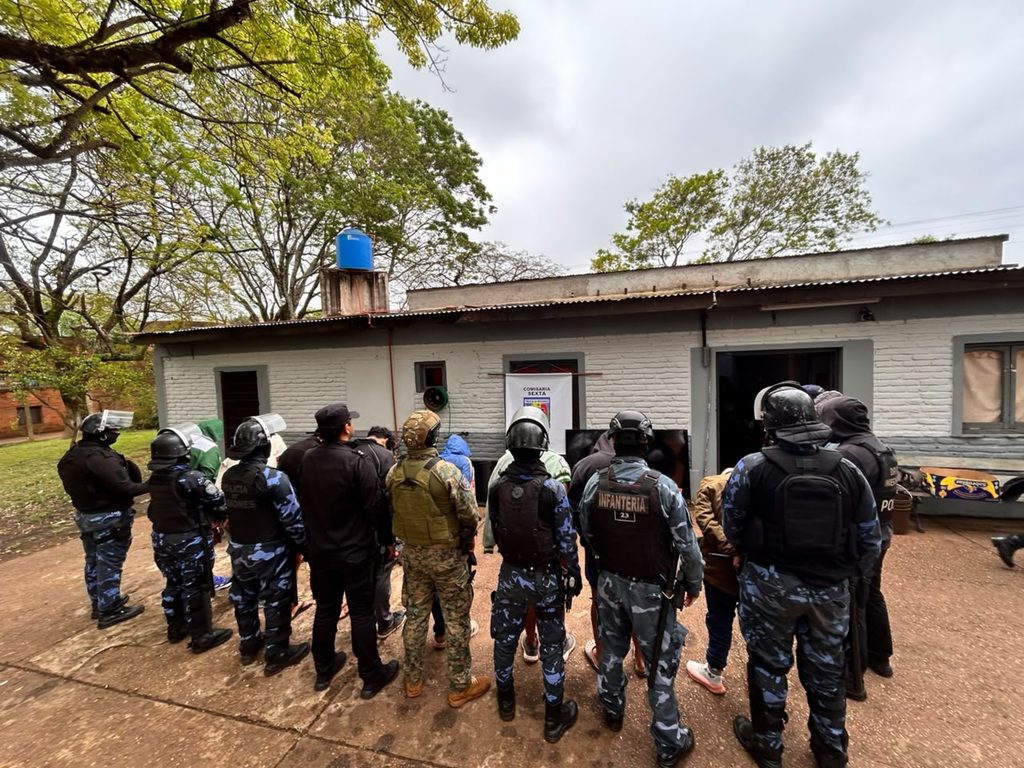 Masiva intervención policial en tres chacras de Posadas terminó con once detenidos y múltiples secuestros 4 8 - intervenciones 4 - 7