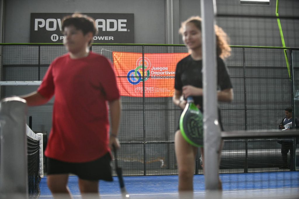 Misiones define en las finales provinciales de pádel a sus representantes para los Juegos Evita y de Adultos Mayores 6 12 - misiones padel 3 - 11