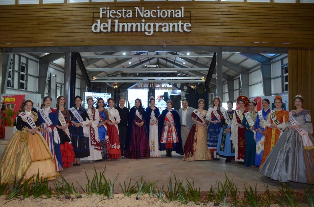 La Fiesta del Inmigrante vivió otra jornada multitudinaria y este sábado continúa con la Noche Haus 2 4 - obera fiesta del inmigrante 8 - 3