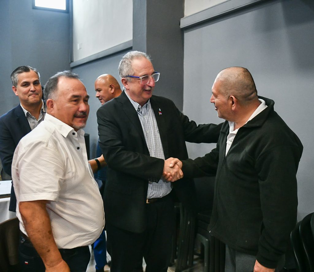 Passalacqua reunió a pastores de Misiones y destacó su tarea comunitaria: “Si no están ustedes, estamos en dificultades” 1 2 - passalacqua pastores 6 - 1