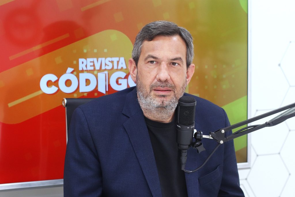 Luis Pastori y Joselo Schuap pasaron por el streaming de Códigos 11 22 - pastori - 21