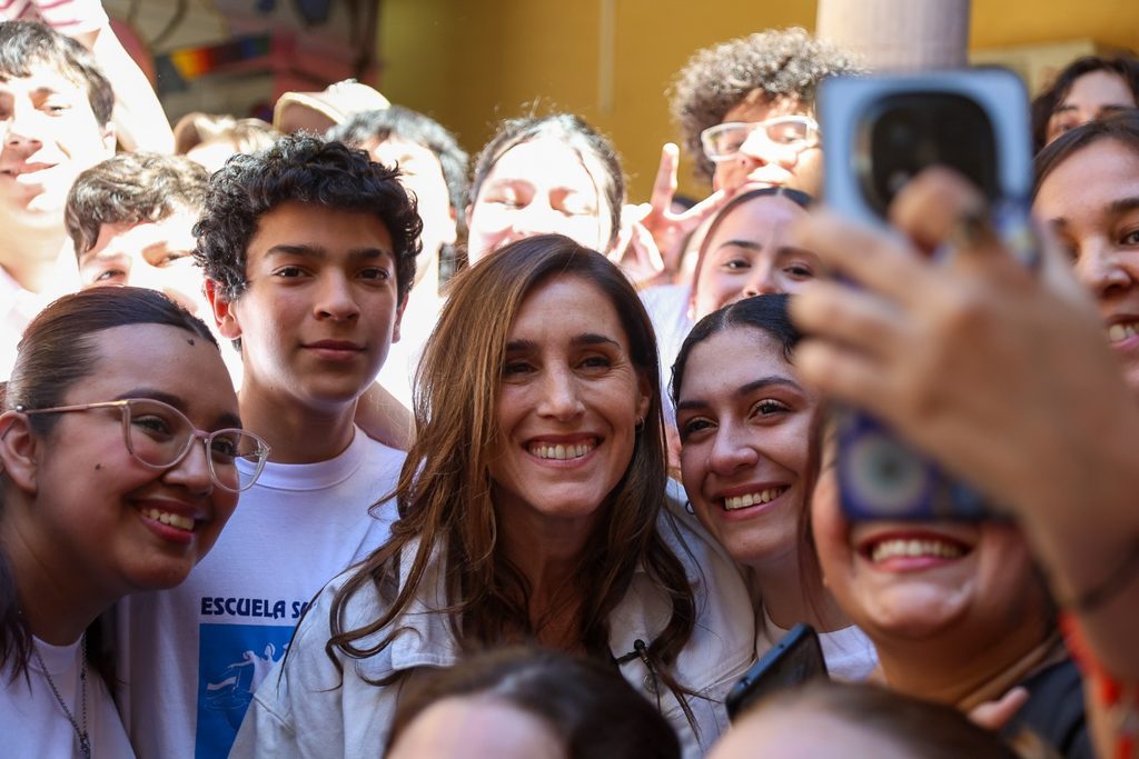Passalacqua recibió en Posadas a Soledad Pastorutti en una de las paradas de “30 Pueblos” 1 2 - soledada y passalacqua 6 - 1