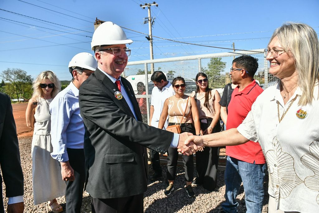 Passalacqua inauguró una subestación que duplica la potencia eléctrica de Puerto Esperanza 1 2 - subestacion transformadora 3 - 1