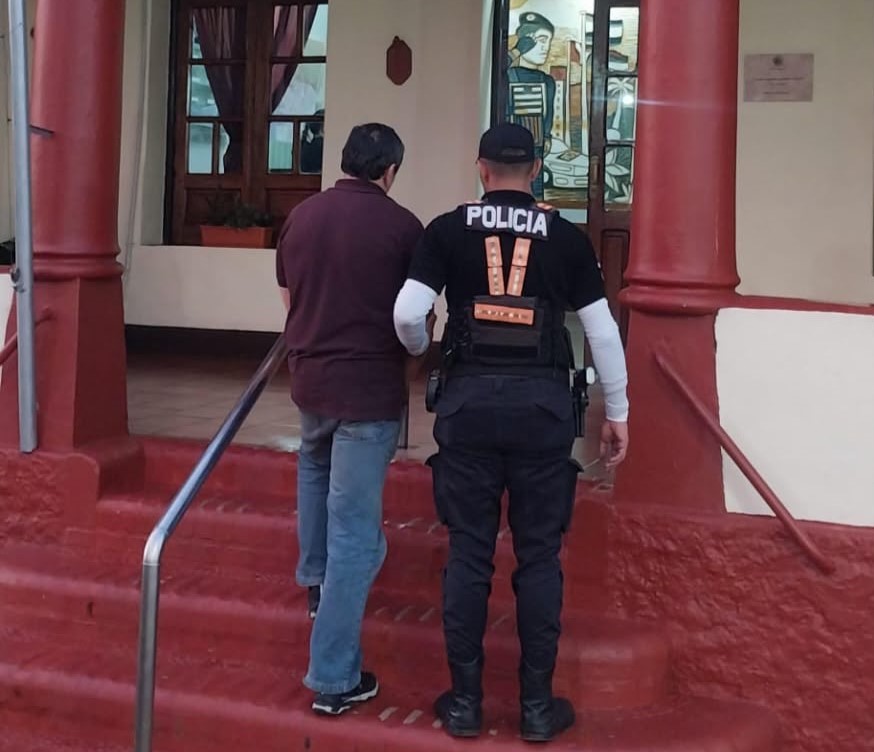 Conducia con 225 gramos de alcohol en sangre y fue detenido en un control vial en Obera 2 - 1