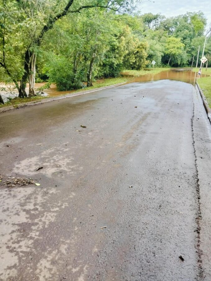 El Niño: aumentan a 112 las viviendas dañadas por el temporal en Misiones y hay cuatro familias evacuadas 6 12 - El Nino aumentan a 112 las viviendas danadas por el temporal en Misiones y hay cuatro familias evacuadas 4 - 11