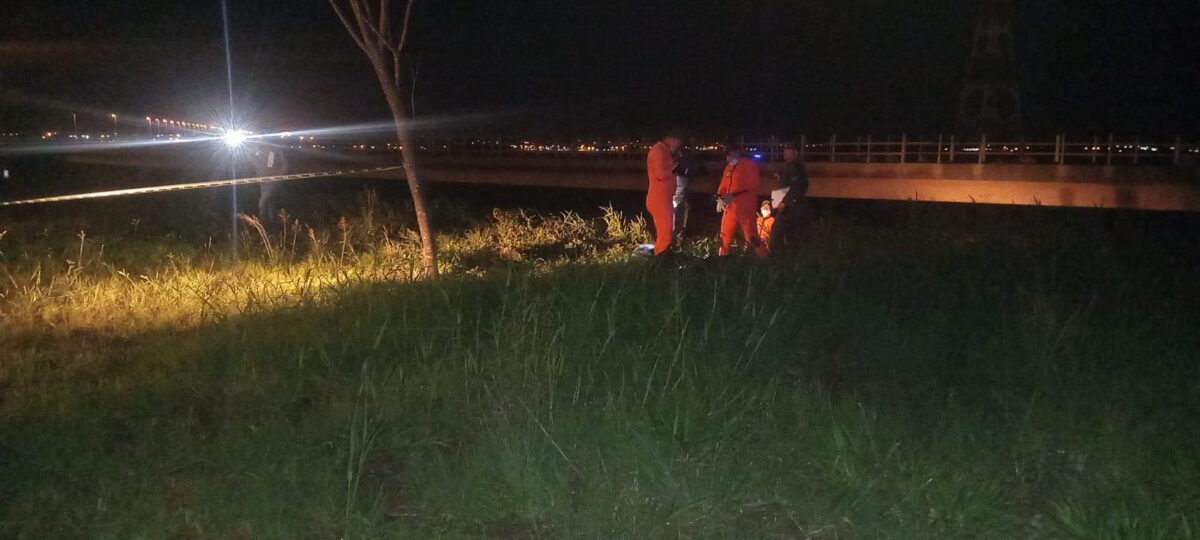 El cuerpo hallado en el río Paraná sería de un hombre de 35 años que era buscado en Posadas 2 4 - El cuerpo hallado en el rio Parana seria de un hombre de 35 anos que era buscado en Posadas 4 - 3