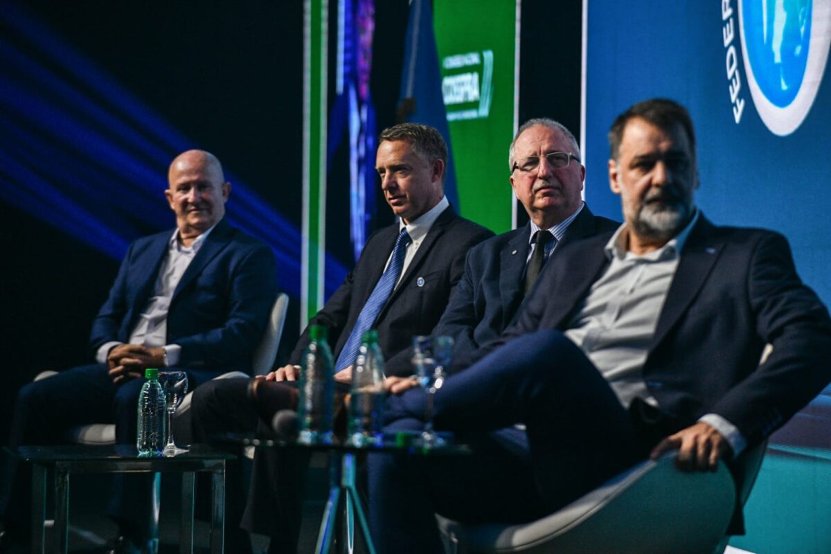 En el Congreso de COSSPRA, Passalacqua cuestionó la falta de fondos nacionales y defendió la salud pública 4 8 - En el Congreso de COSSPRA Passalacqua cuestiono la falta de fondos nacionales y defendio la salud publica 5 - 7