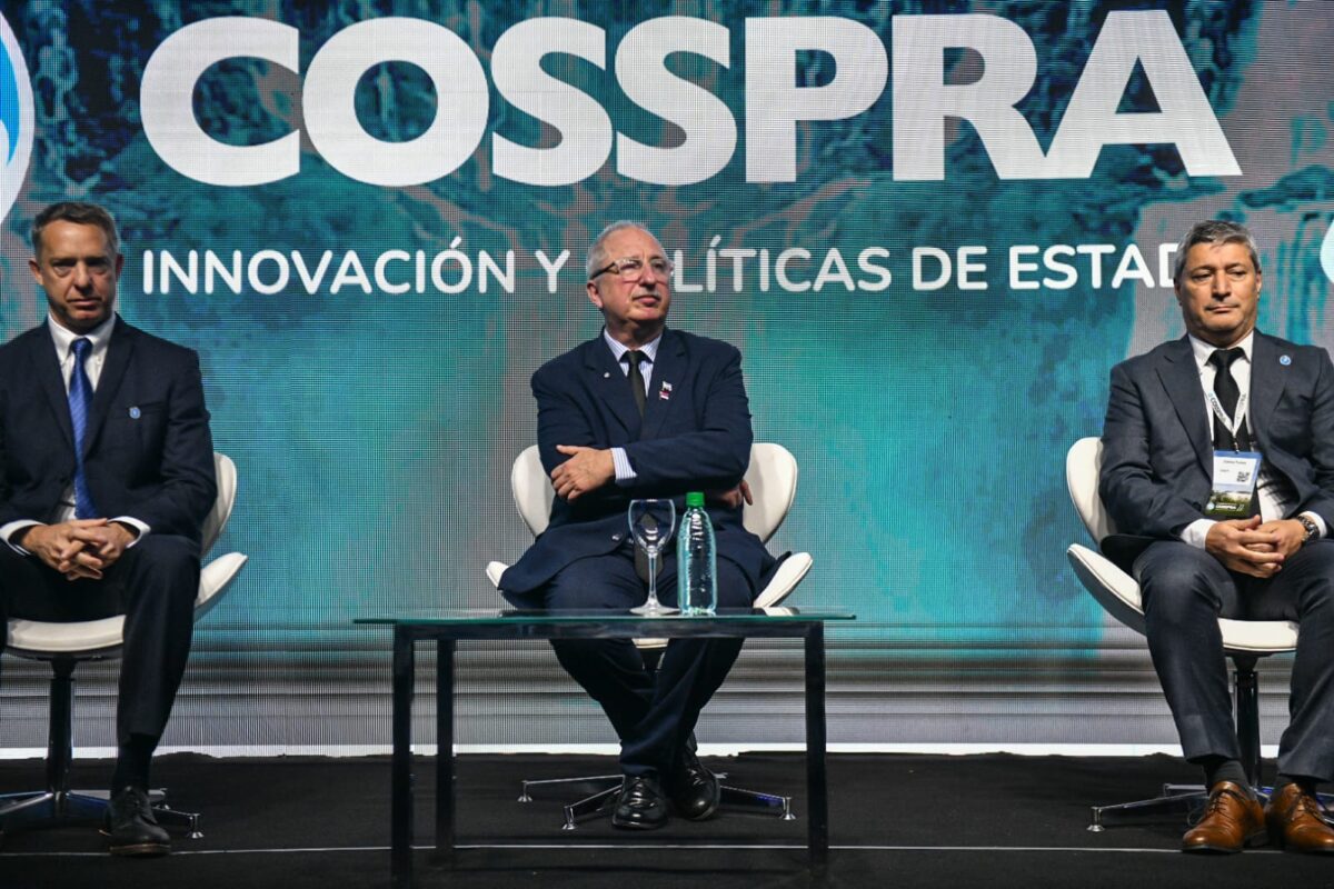 En el Congreso de COSSPRA, Passalacqua cuestionó la falta de fondos nacionales y defendió la salud pública 1 2 - En el Congreso de COSSPRA Passalacqua cuestiono la falta de fondos nacionales y defendio la salud publica 6 - 1
