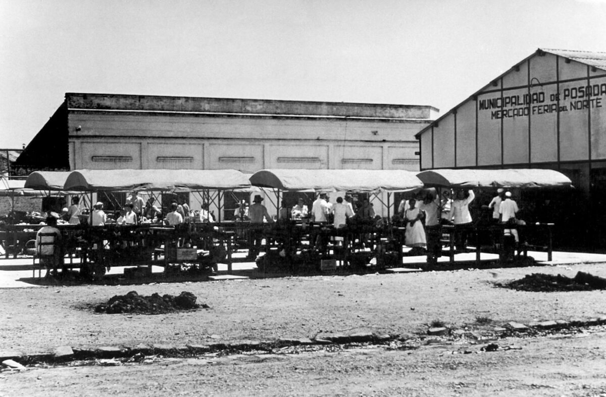 La Placita cumple 70 años: el mercado que nació junto al Paraná y se convirtió en un símbolo de Posadas 1 2 - La Placita cumple 70 anos el mercado que nacio junto al Parana y se convirtio en un simbolo de Posadas 5 - 1
