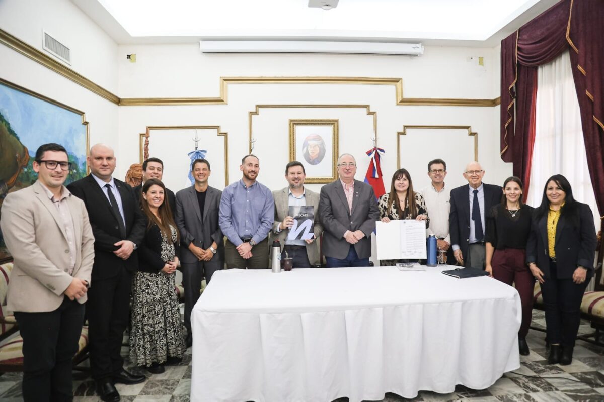 Misiones amplía la formación laboral en la provincia con una nueva escuela de oficios tecnológicos 1 2 - Misiones amplia la formacion laboral en la provincia con una nueva escuela de oficios tecnologicos 2 - 1
