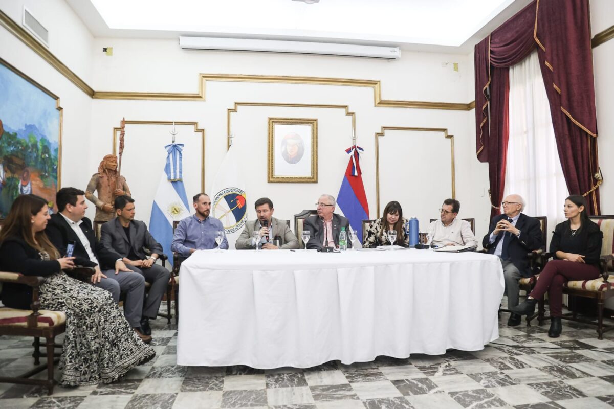 Misiones amplía la formación laboral en la provincia con una nueva escuela de oficios tecnológicos 2 4 - Misiones amplia la formacion laboral en la provincia con una nueva escuela de oficios tecnologicos 4 - 3