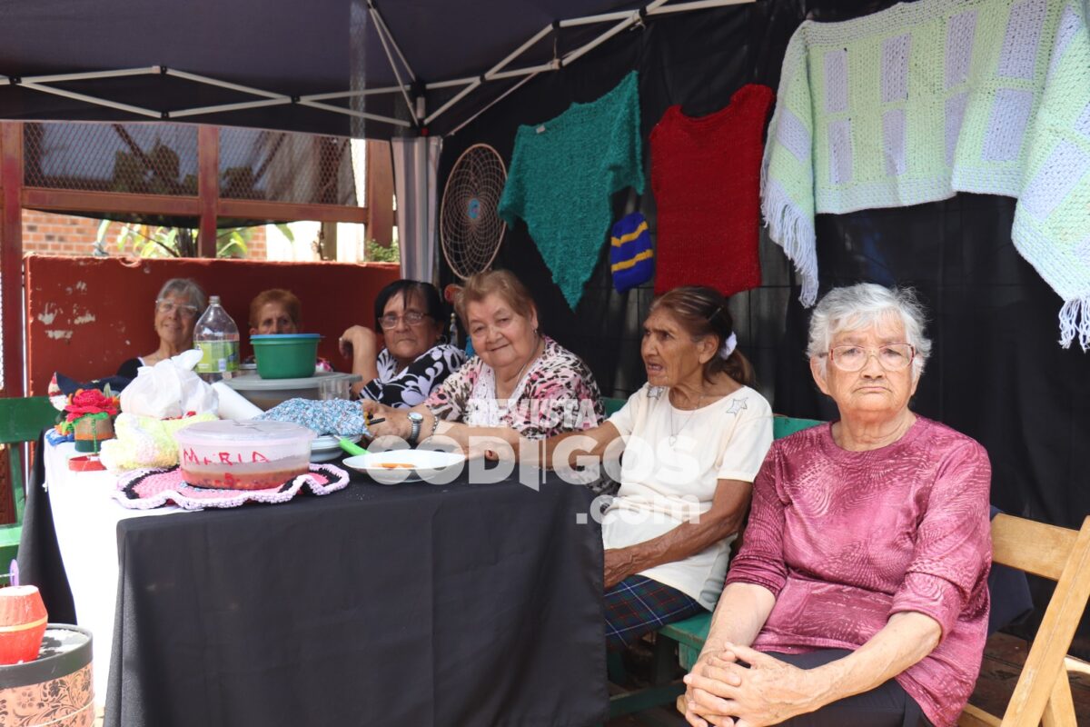 Posadas celebró el Karaí Octubre con un festival y un jopará comunitario en el barrio San Jorge 8 16 - Posadas celebro el Karai Octubre con un festival y un jopara comunitario en el barrio San Jorge 14 - 15