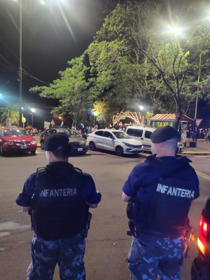 Refuerzan los controles policiales en rutas y destinos turísticos de Misiones por el fin de semana largo 4 8 - Refuerzan los controles policiales en rutas y destinos turisticos de Misiones por el fin de semana largo 2 - 7