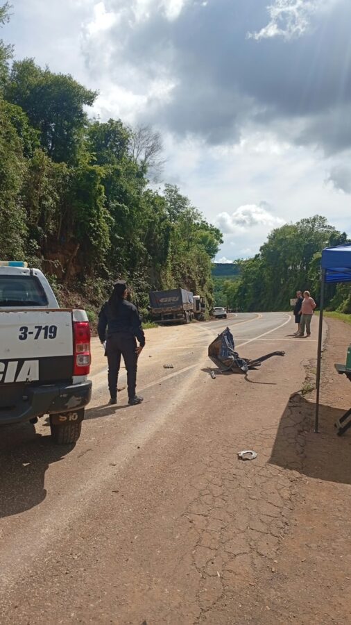 Un camión se habría quedado sin frenos y chocó contra un auto en Puerto Piray: cuatro hospitalizados 2 4 - WhatsApp Image 2026 10 17 at 11.31.08 - 3