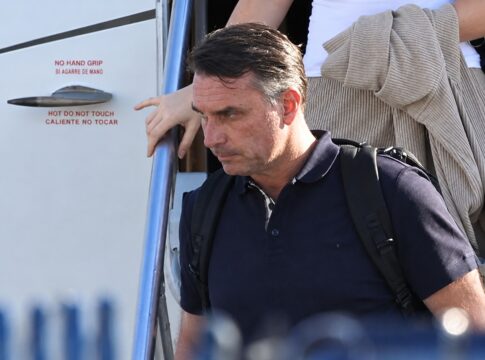 Nación dio de baja los registros de la aplicación Cuidar 3 3 - La Justicia desestimó la denuncia por el ingreso de Flávio Bolsonaro al país a través de Iguazú