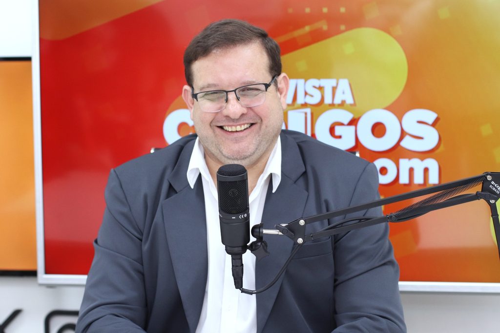 Cristian Castro confirmó un acercamiento político con Stelatto de cara al 2027 6 12 - castro 4 - 11