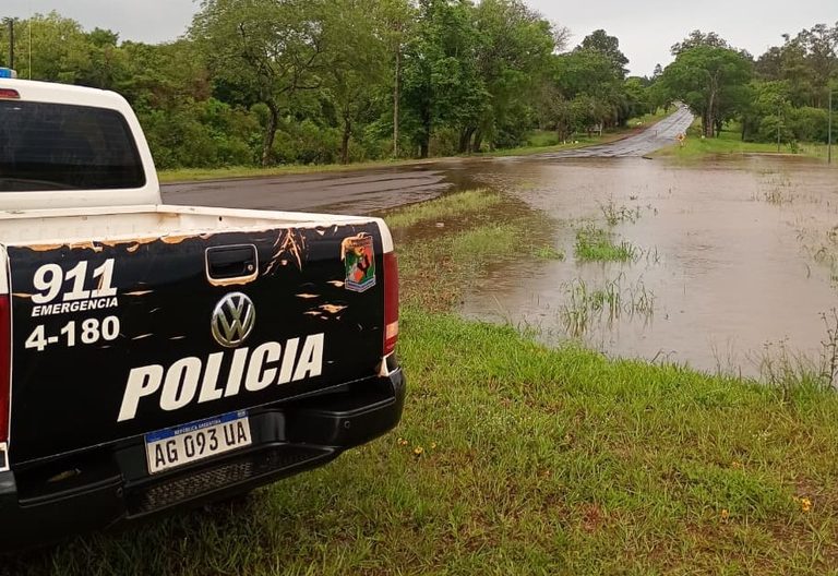 Las crecidas en Misiones mantiene cerrados 14 pasos fronterizos y afecta ocho sectores por desbordes de arroyos