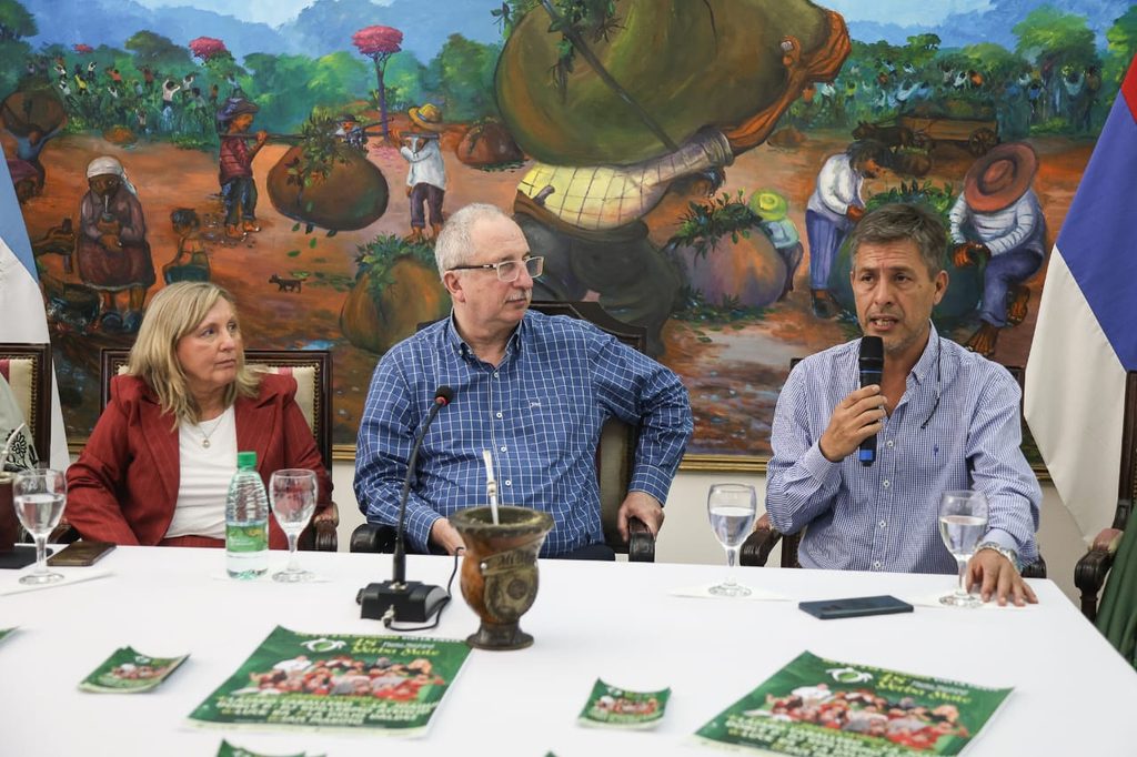 Passalacqua lanzó la 48ª Fiesta Nacional de la Yerba Mate que se realizará del 4 al 8 de noviembre 1 2 - fiesta yerba - 1