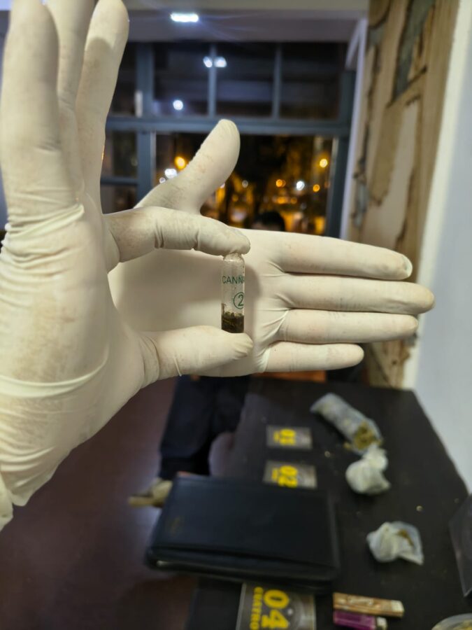 Intentó ingresar marihuana oculta en un paquete de yerba para detenidos en Puerto Iguazú 1 2 - marihuana para detenidos 1 - 1