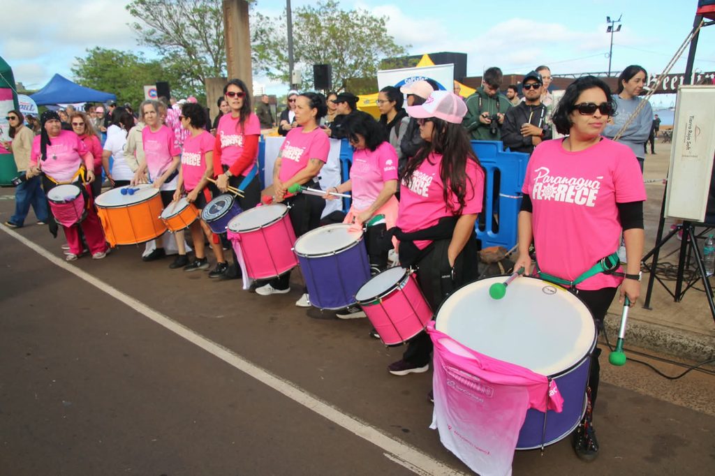 La costanera de Posadas se tiñó de rosa con mil participantes en una carrera por la prevención 11 22 - mes rosa 6 - 21