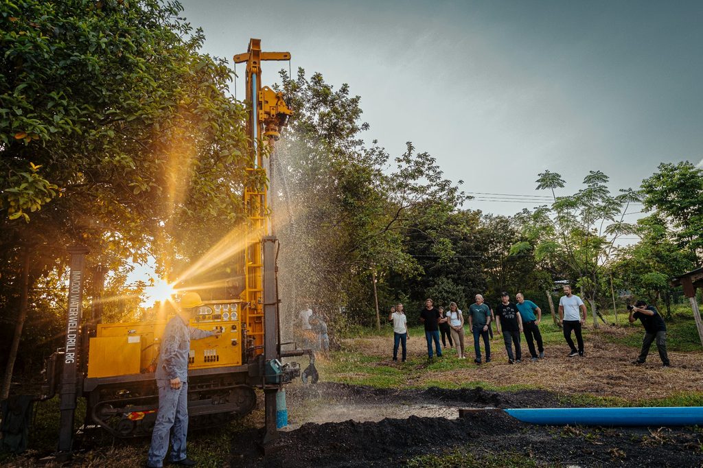 Passalacqua recorrió una obra hídrica que beneficiará a más de 100 familias en Colonia Aurora 3 6 - passalacqua aurora 8 - 5