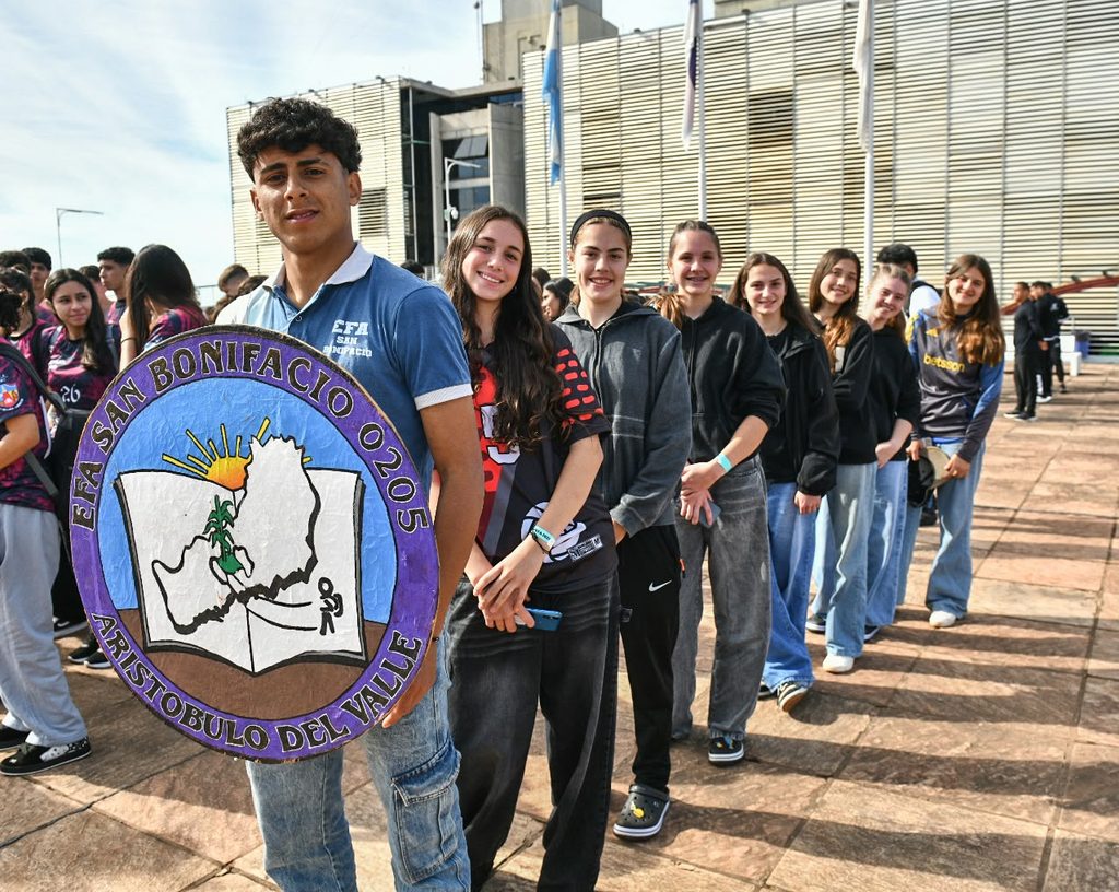 Passalacqua destacó el rol de las EFA durante la apertura del encuentro provincial: “Representan los valores del ser misionero” 4 8 - passalacqua efas 14 - 7