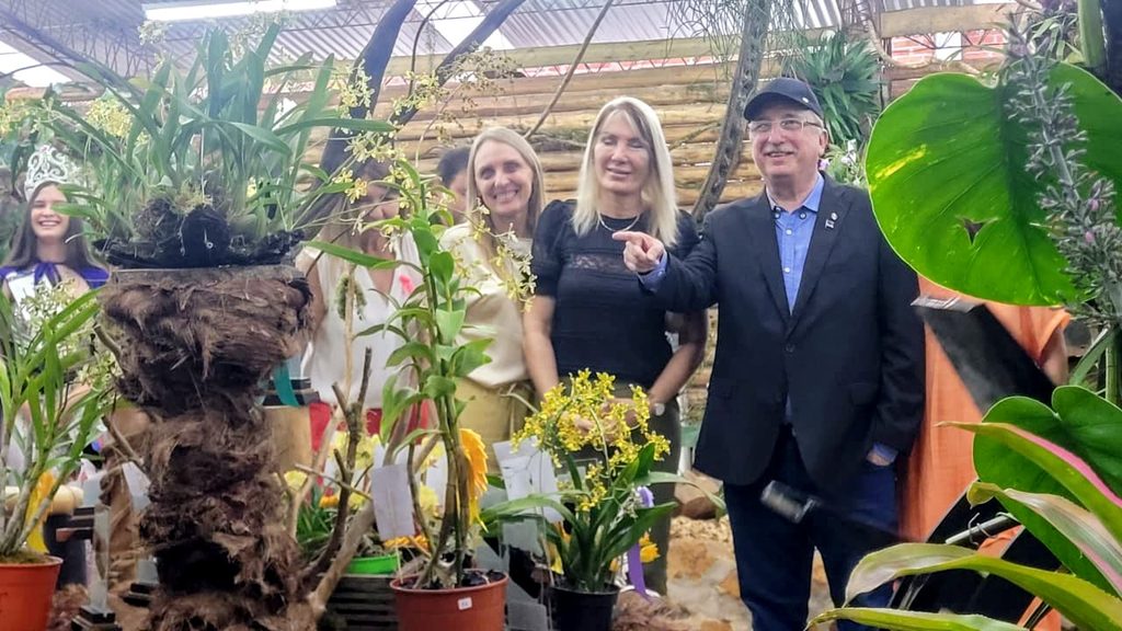 Passalacqua encabezó la apertura de la Fiesta Nacional de la Orquídea en Montecarlo 7 14 - passalacqua en fiesta 7 - 13